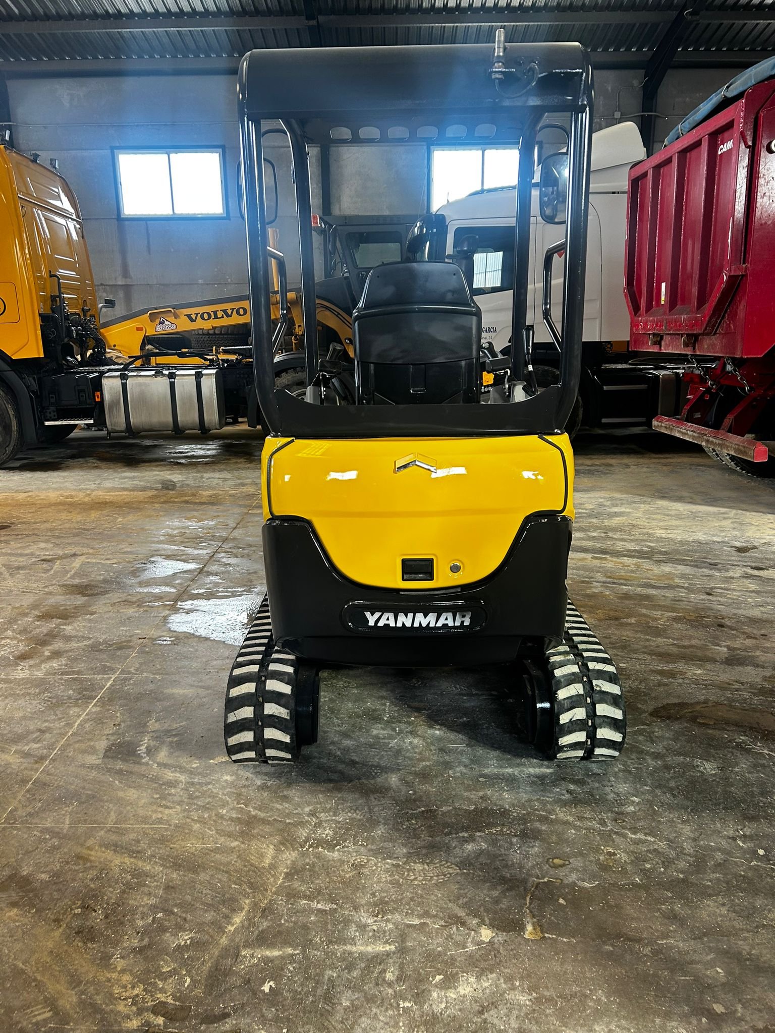 Excavadora Yanmar SV18 - Imagen 2