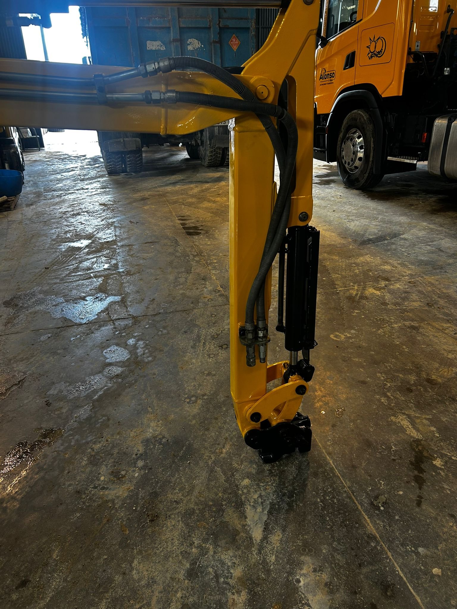 Excavadora Yanmar SV18 - Imagen 9