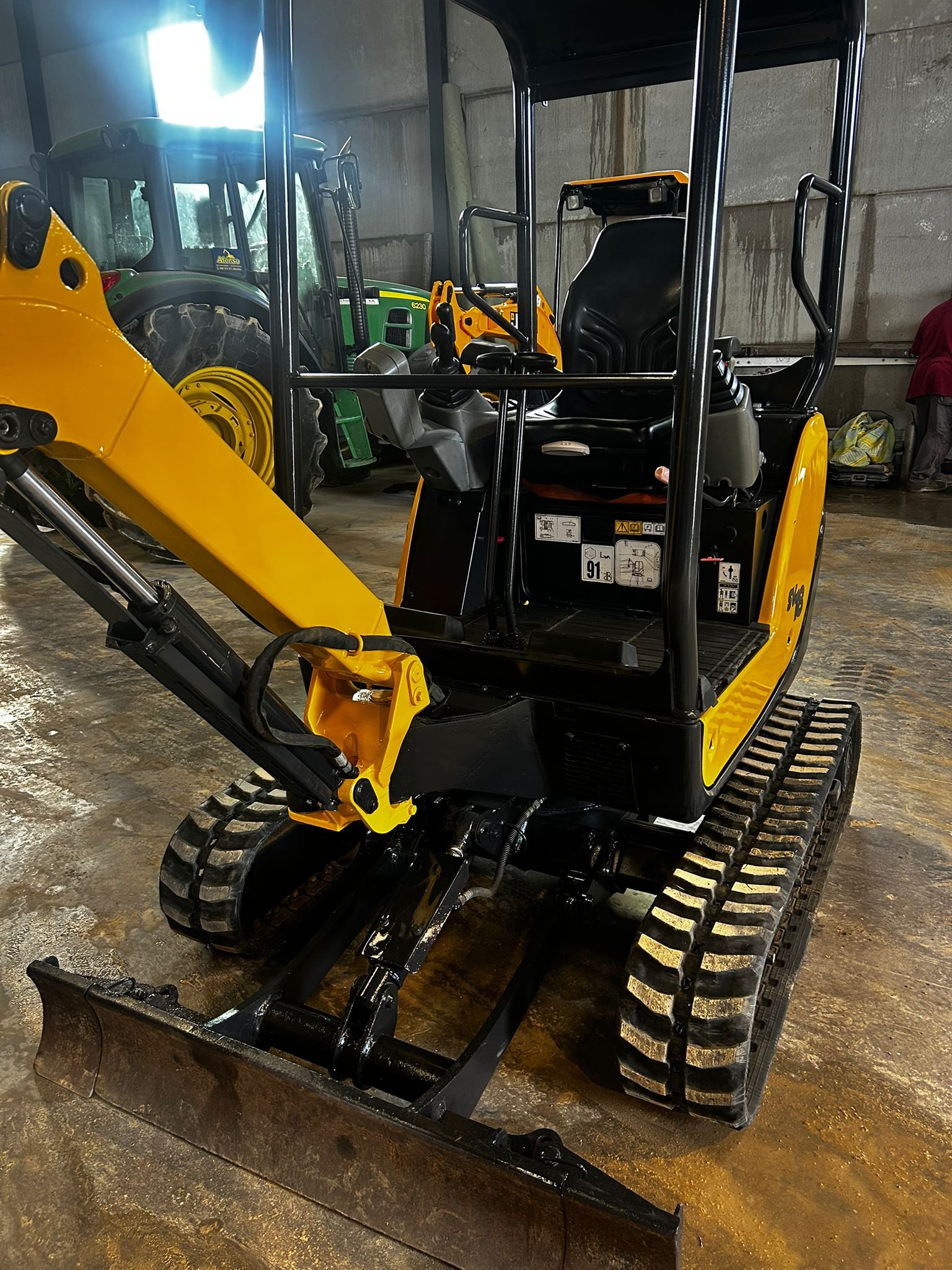 Excavadora Yanmar SV18 - Imagen 7