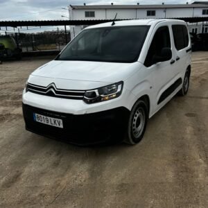 Furgoneta Citroen Año 2020Km 161.600 Trasferencia incluida. Maquinarias Arahal - Maquinarias Industriales y Agrícolas en Sevilla