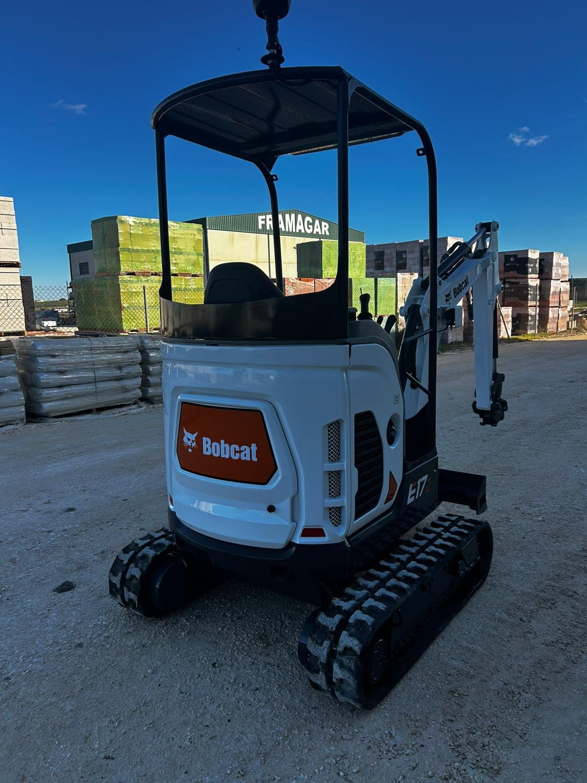 Bobcat e17z Año 2022 - Imagen 7
