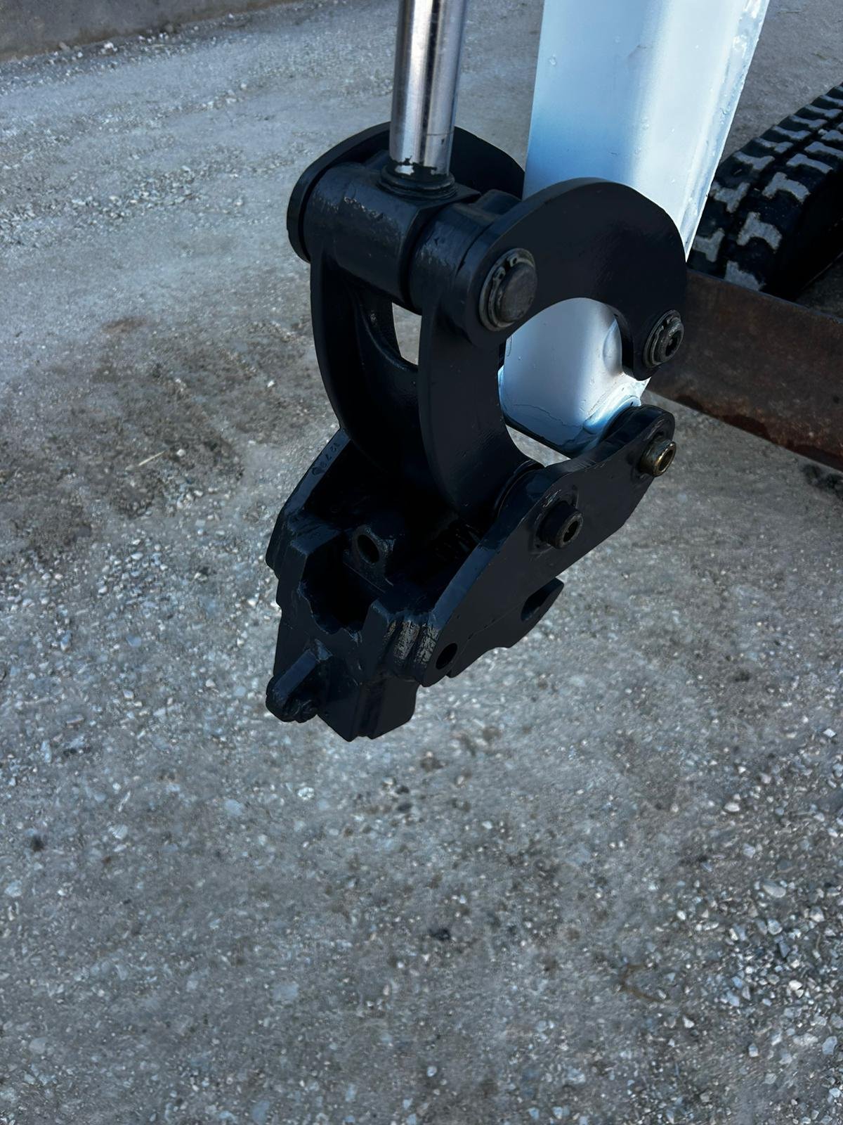 Bobcat e17z Año 2022 - Imagen 3