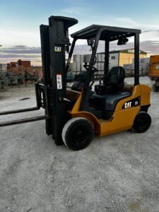 Carretilla Elevadora Cat 25 (Año 2018) – Maquinarias Arahal